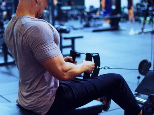 A man training his back